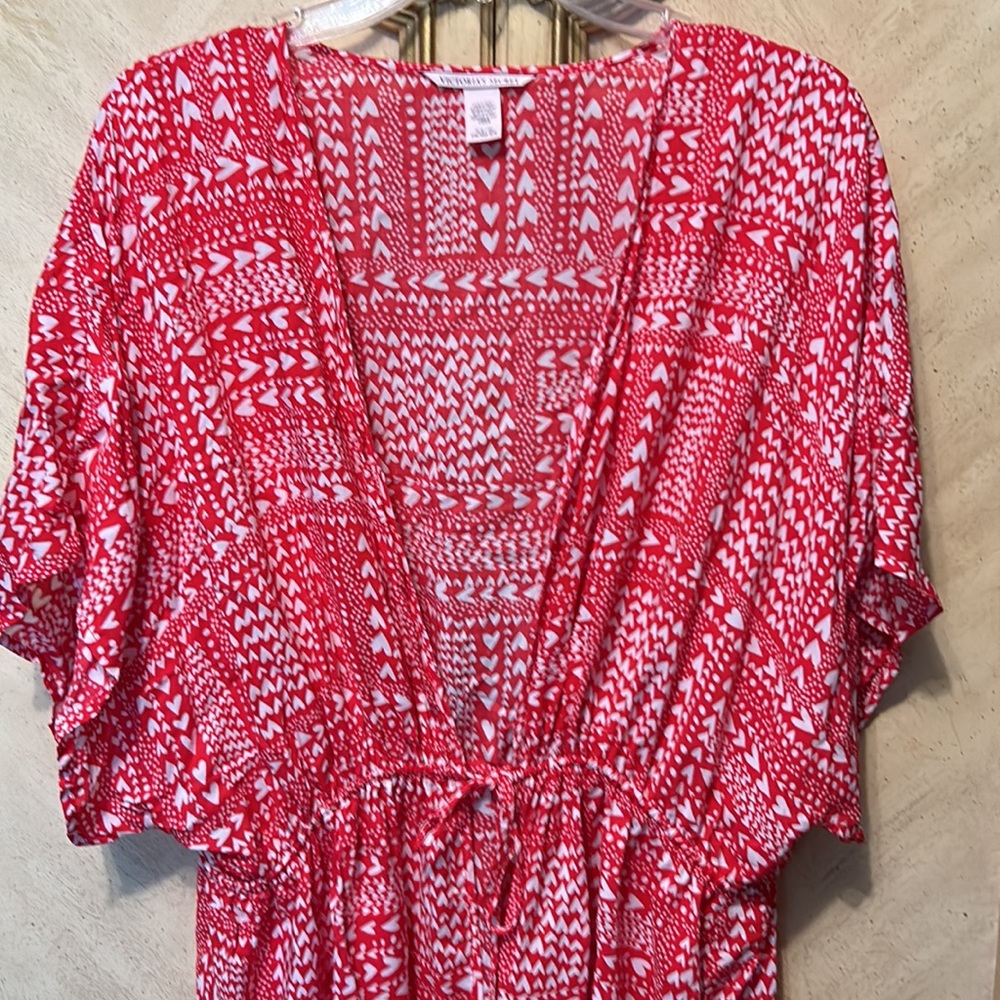 Victoria’s Secret Hearts Short Sleeve Kimono Tie Front Robe - Picture 4 of 7